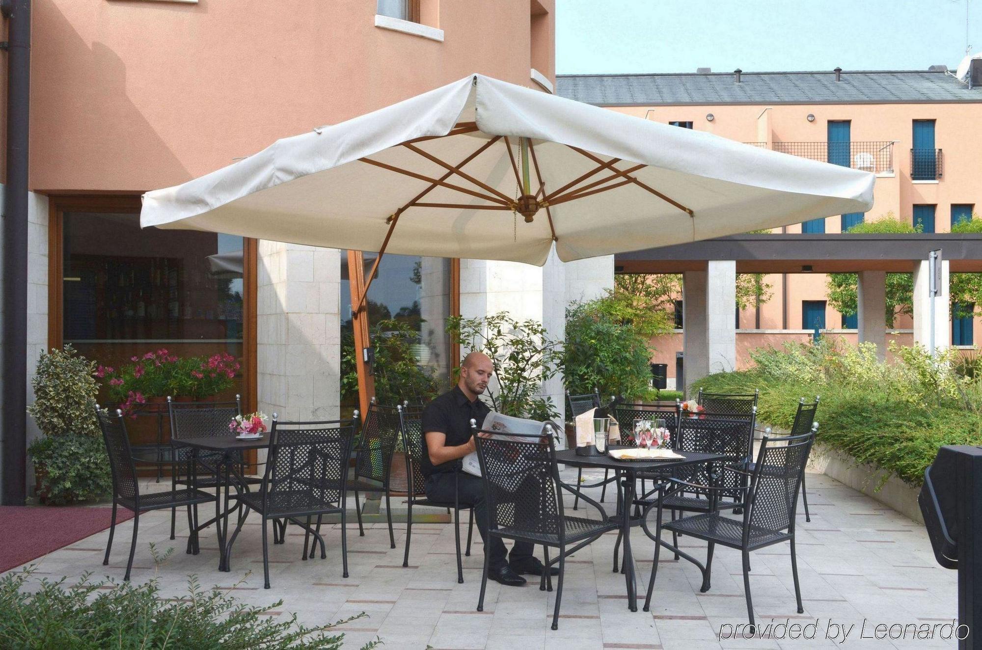 Hotel Crystal 4*